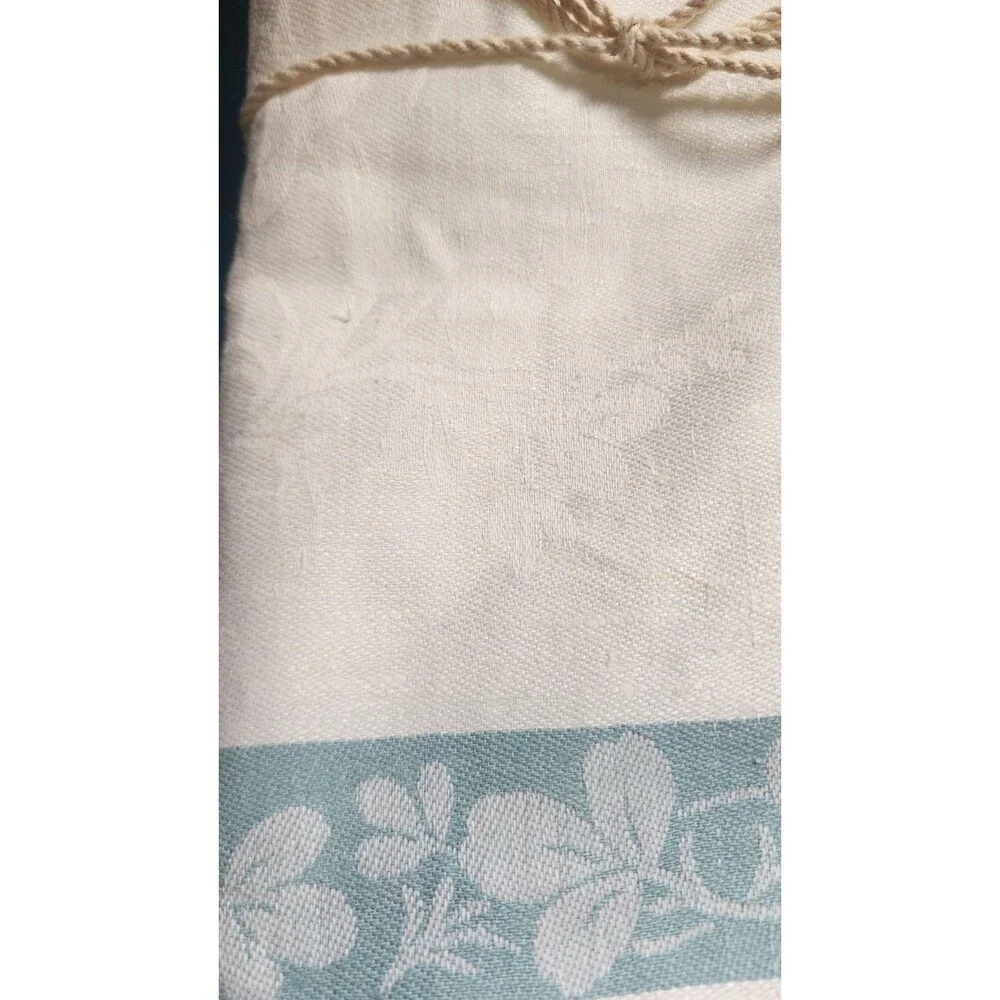 Williams Sonoma Jacquard Blue Aqua White Napkins Cotton Linen Blend Set of 7 NEW